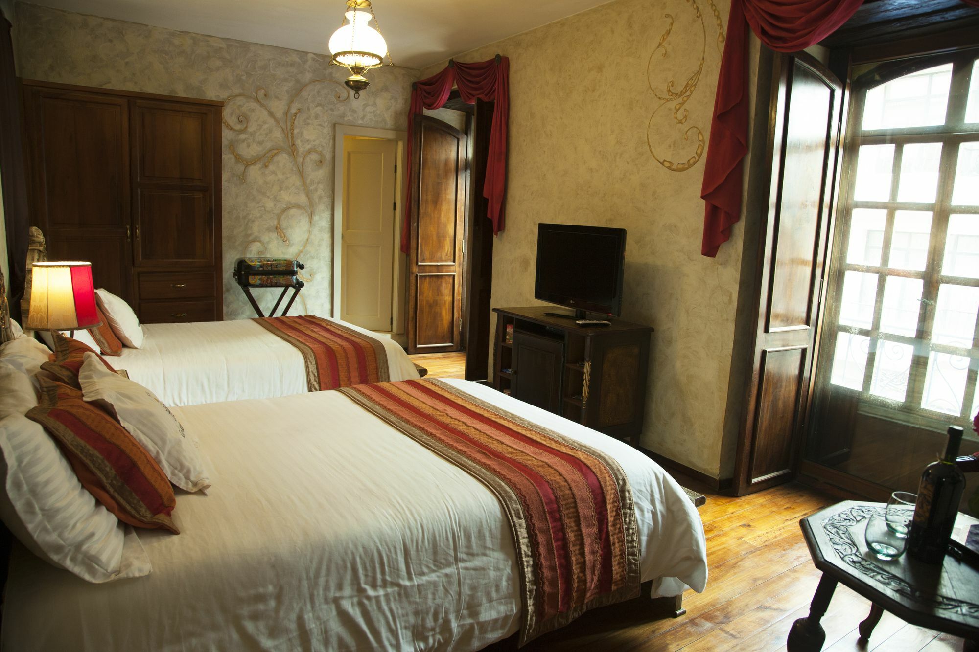 Hotel Boutique Los Balcones Куэнка Экстерьер фото